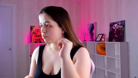 Snapshot of hotty_carmen chatting on 01-10-26, 09:33 Lexi online show from 01-10-26, 09:33