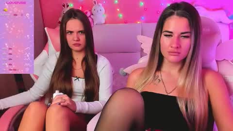 Snapshot of hotty_girls_here chatting on 10-08-25, 06:11 Ivanna and Jessica online show from 10-08-25, 06:11