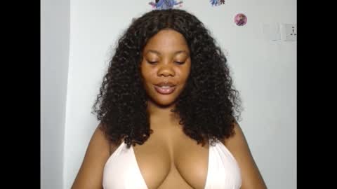 hotty_lora889 online show from 09-09-25, 10:37