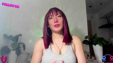 Snapshot of hottycrishinaxx chatting on 02-13-25, 01:40 crishinahotty online show from 02-13-25, 01:40