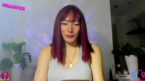 Snapshot of hottycrishinaxx chatting on 02-15-25, 10:33 crishinahotty online show from 02-15-25, 10:33