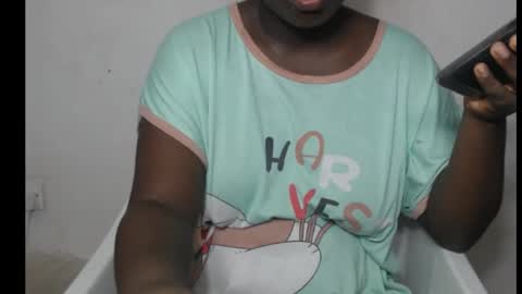 Snapshot of hottylissa1 chatting on 09-19-25, 07:47 hottylissa1 online show from 09-19-25, 07:47