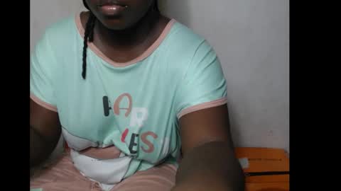 Snapshot of hottylissa1 chatting on 11-05-25, 07:47 hottylissa1 online show from 11-05-25, 07:47