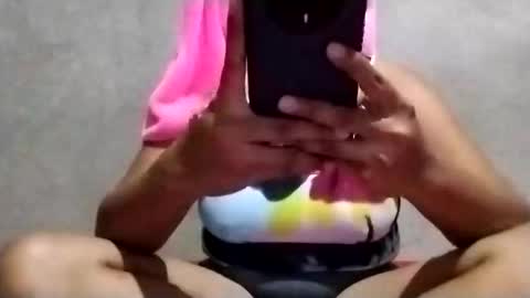 Snapshot of hottymollychixx chatting on 12-19-25, 10:33 hottymollychixx online show from 12-19-25, 10:33