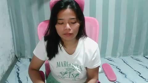 Snapshot of hottypinay300716 chatting on 06-19-26, 02:54 hottypinay300716 online show from 06-19-26, 02:54