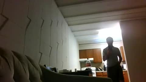 hotwhitedude2026 online show from 06-03-26, 11:54