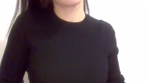 Hotwixx online show from 12-17-24, 03:49