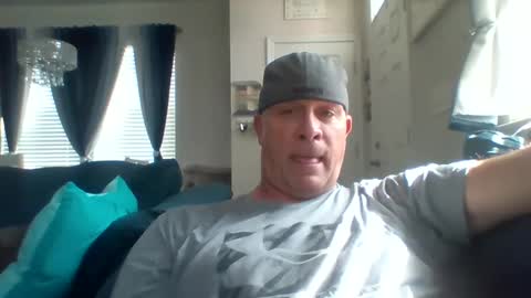 Snapshot of hotyummycock69 chatting on 09-17-25, 07:37 hotyummycock69 online show from 09-17-25, 07:37