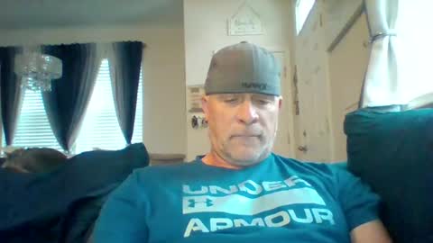 Snapshot of hotyummycock69 chatting on 10-28-25, 12:41 hotyummycock69 online show from 10-28-25, 12:41