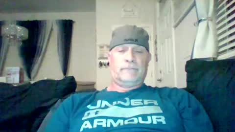 Snapshot of hotyummycock69 chatting on 10-29-25, 02:36 hotyummycock69 online show from 10-29-25, 02:36