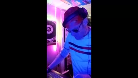 SeanPatrick online show from 04-21-26, 02:51