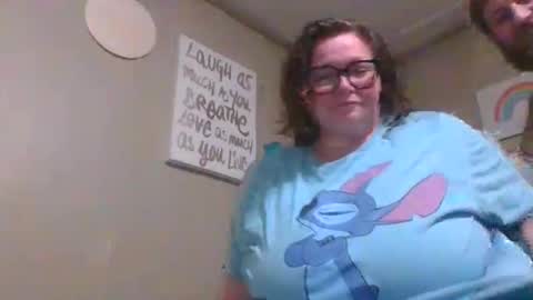 Snapshot of housewife91 chatting on 04-06-26, 03:15 housewife91 online show from 04-06-26, 03:15