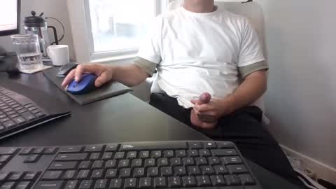 Snapshot of hoverday chatting on 09-15-25, 03:56 hoverday online show from 09-15-25, 03:56