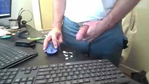 Snapshot of hoverday chatting on 09-24-25, 03:21 hoverday online show from 09-24-25, 03:21