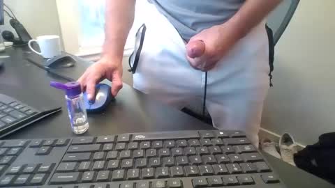 Snapshot of hoverday chatting on 10-03-25, 02:25 hoverday online show from 10-03-25, 02:25