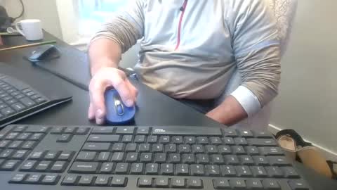 Snapshot of hoverday chatting on 01-07-26, 03:36 hoverday online show from 01-07-26, 03:36