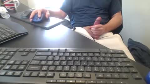 Snapshot of hoverday chatting on 01-09-26, 04:10 hoverday online show from 01-09-26, 04:10