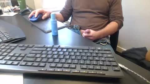 Snapshot of hoverday chatting on 01-12-26, 01:49 hoverday online show from 01-12-26, 01:49