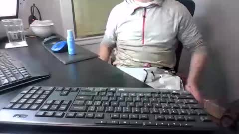 Snapshot of hoverday chatting on 01-16-26, 02:59 hoverday online show from 01-16-26, 02:59