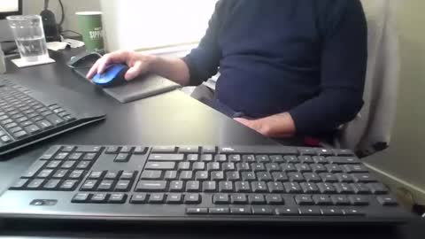 Snapshot of hoverday chatting on 02-06-26, 02:09 hoverday online show from 02-06-26, 02:09