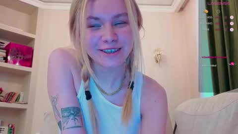 Snapshot of howimeturmum chatting on 02-05-26, 12:54 ash. see u on sunday online show from 02-05-26, 12:54