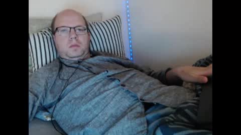 Snapshot of hoyboydkk chatting on 05-06-26, 09:47 Christian online show from 05-06-26, 09:47