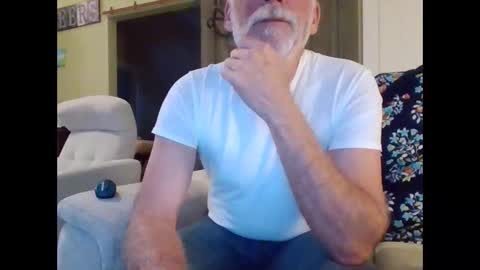 Snapshot of hp58 chatting on 01-18-25, 10:28 hp58 online show from 01-18-25, 10:28