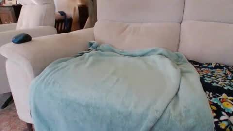 Snapshot of hp58 chatting on 10-31-25, 06:09 hp58 online show from 10-31-25, 06:09