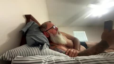 hrdtyme68 online show from 04-26-26, 07:33