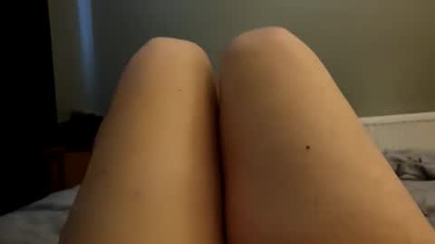 hrnybbwgurrll1993 online show from 03-17-26, 04:43