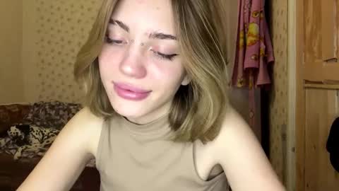 hsiuscherich online show from 11-24-25, 10:04