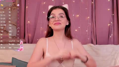 Snapshot of huba_booba chatting on 02-13-25, 10:11 Diane online show from 02-13-25, 10:11