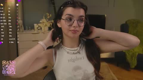 Snapshot of huba_booba chatting on 11-05-25, 07:47 Diane online show from 11-05-25, 07:47