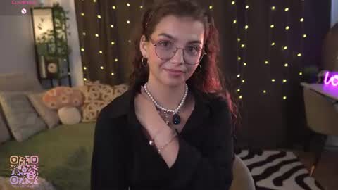 Snapshot of huba_booba chatting on 07-10-26, 10:51 Diane online show from 07-10-26, 10:51