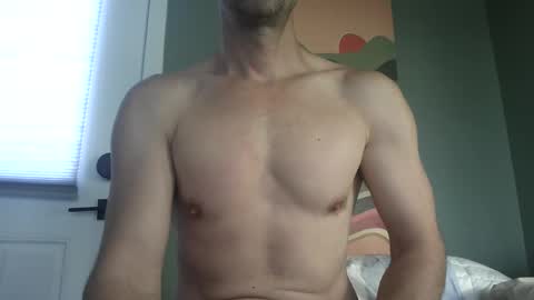 Snapshot of hubbwc chatting on 09-15-25, 03:12 hubbwc online show from 09-15-25, 03:12