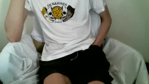 Keanu online show from 03-01-26, 01:24