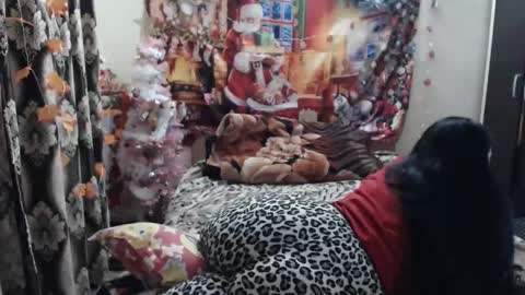 hugeassdevil online show from 01-24-25, 07:07