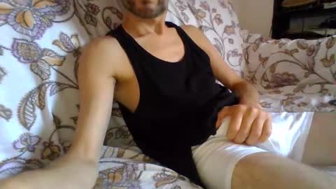 Snapshot of hugebobforever1983 chatting on 09-21-25, 09:44 hugebobforever1983 online show from 09-21-25, 09:44