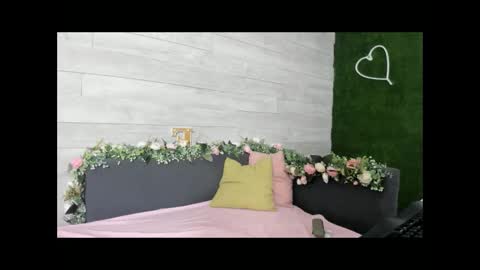 Erin online show from 11-04-25, 03:16