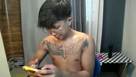 Snapshot of hugecockchristian chatting on 10-26-25, 05:24 hugecockchristian online show from 10-26-25, 05:24