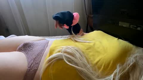 HugeCumshots online show from 10-27-25, 10:47