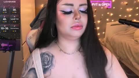 Snapshot of huggy_og chatting on 02-18-25, 12:39 Maddison online show from 02-18-25, 12:39