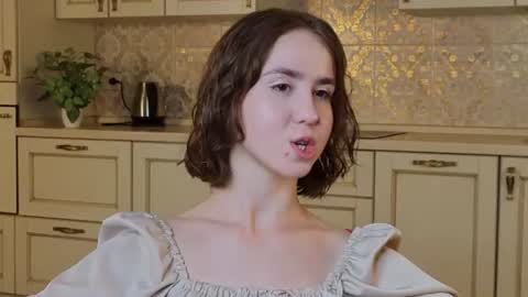 Snapshot of huidanish chatting on 06-29-26, 10:15 Stasy online show from 06-29-26, 10:15