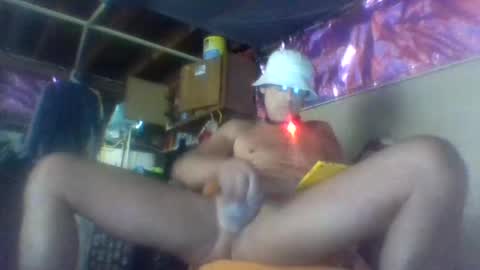 Snapshot of hung1forfun69 chatting on 06-27-26, 04:34 hung1forfun69 online show from 06-27-26, 04:34