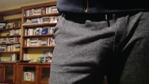 Big uncut cock dripping online show from 01-15-26, 02:27