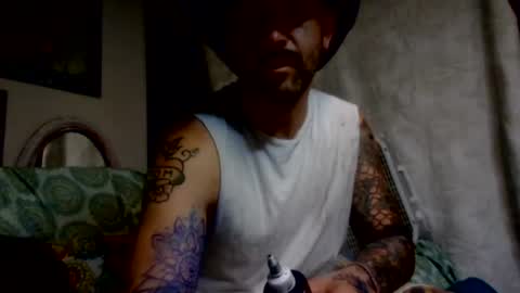 Snapshot of hungherowithoutacape chatting on 06-27-26, 07:57 hungherowithoutacape online show from 06-27-26, 07:57