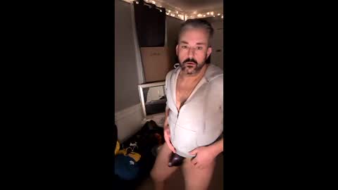 hungitalian40 online show from 02-22-26, 05:40