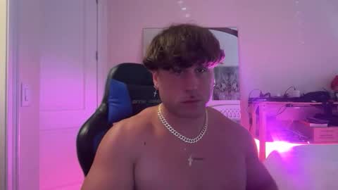 Snapshot of hungkingg22 chatting on 02-06-26, 04:32 hungkingg22 online show from 02-06-26, 04:32