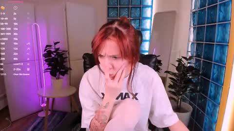 Snapshot of hungry_kitty66 chatting on 03-09-25, 01:37 Kitty online show from 03-09-25, 01:37