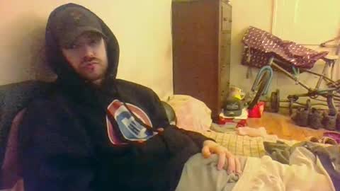 Snapshot of hungsubbb chatting on 11-15-25, 02:31 Boi online show from 11-15-25, 02:31